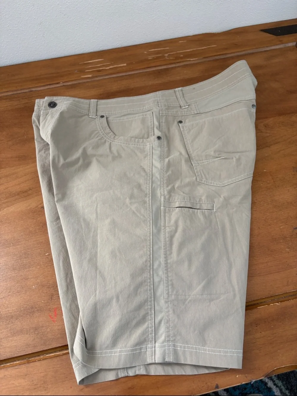 Kuhl Men's Light Beige Cargo Shorts Size 40